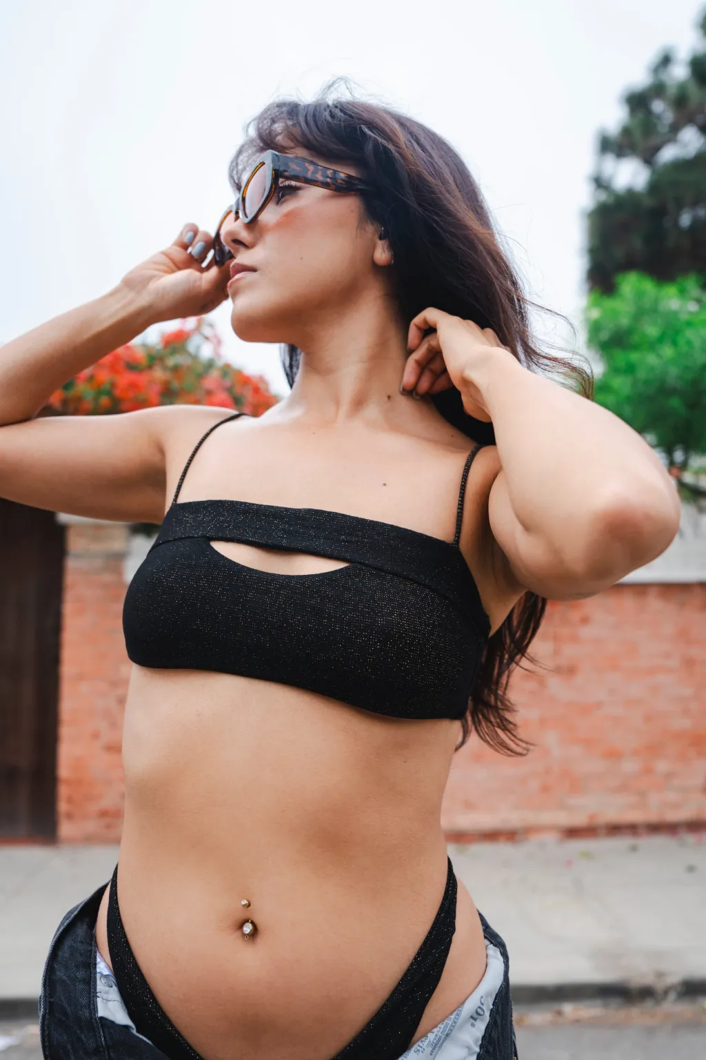 black_thin_metallic_slit__4.webp Discount Black Thin Metallic Slit Top Bandeau Top